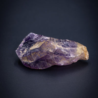 Raw stone: Amethyst rock