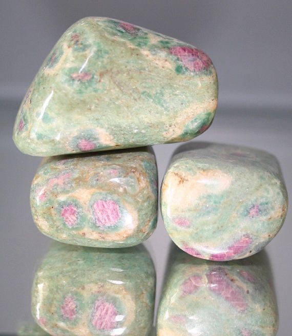 Ruby Fuchsite Tumbled Stone - illuminations Wellbeing Shop Online